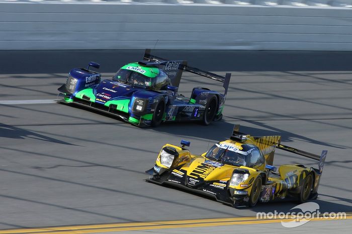 #47 Cetilar Racing Dallara LMP2: Andrea Belicchi, Giorgio Sernagiotto, Roberto Lacorte, Antonio Fuoco, #29 Racing Team Nederland ORECA LMP2 07: Giedo van der Garde, Job Van Uitert, Charles Milesi, Frits Van Eerd