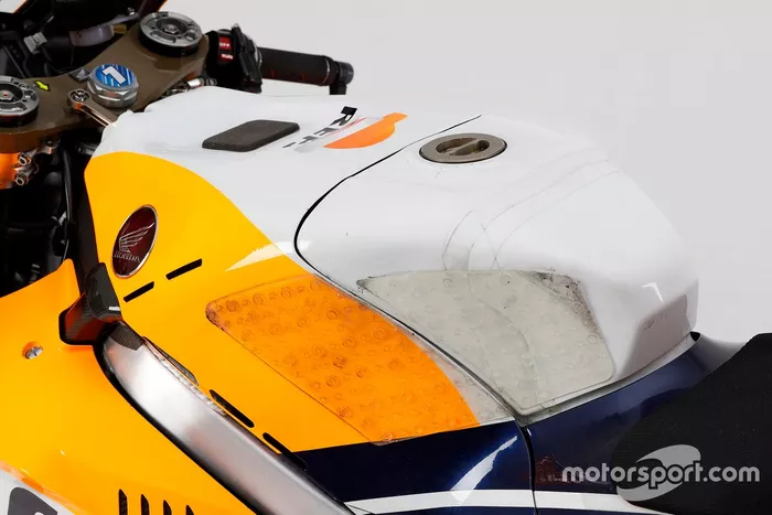 RC213V (Alex Marquez) 2020YM studio shot