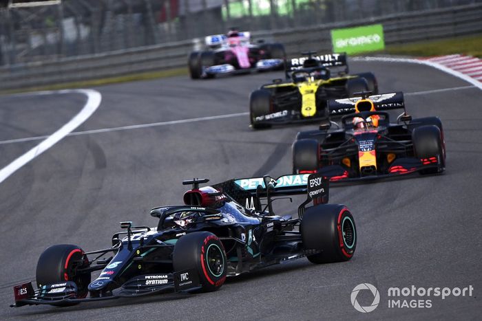 Lewis Hamilton, Mercedes F1 W11 Max Verstappen, Red Bull Racing RB16
