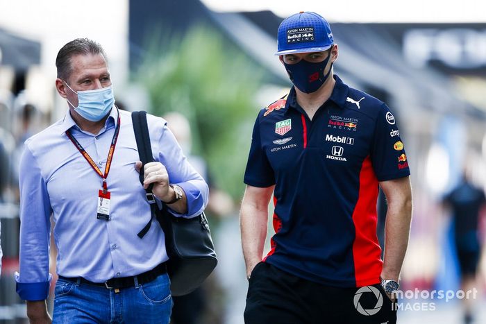 Max Verstappen, Red Bull Racing y su padre Jos Verstappen 