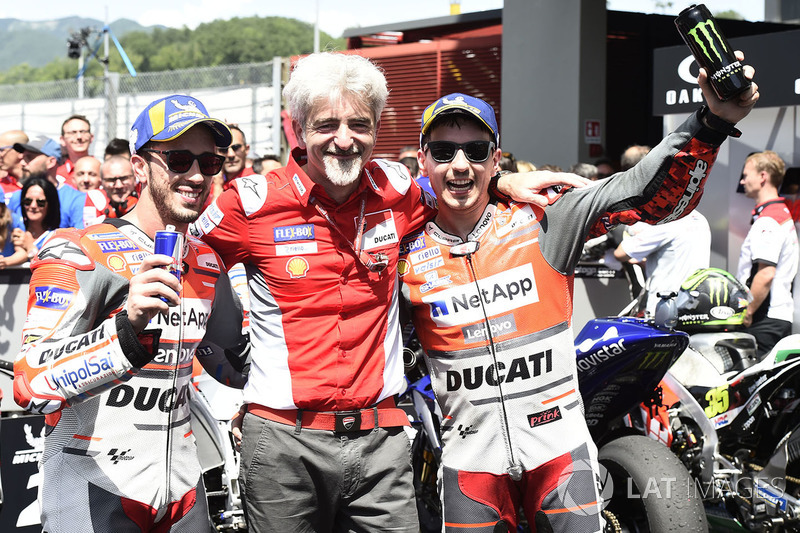 Andrea Dovizioso, Ducati Team, Gigi Dall'Igna, Ducati Team General Manager, Jorge Lorenzo, Ducati Team