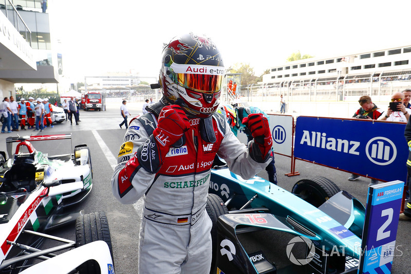 Daniel Abt, Audi Sport ABT Schaeffler, celebra después de ganar la carrera
