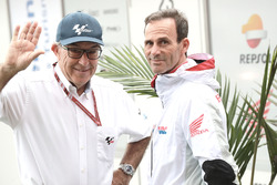 Кармело Еспелета, генеральний директор Dorna Sports, Альберто Пуч, керівник команди Repsol Honda Tea