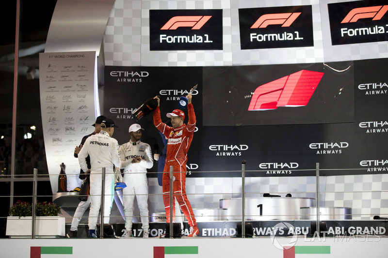 Podio: il vincitore della gara Valtteri Bottas, Mercedes AMG F1, il secondo classificato Lewis Hamilton, Mercedes AMG F1, il terzo classificato Sebastian Vettel