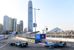 Kamui Kobayashi, Andretti Formula E, leads Mitch Evans, Jaguar Racing