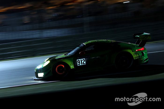 #912 Manthey Racing Porsche 911 GT3 R: Richard Lietz, Patrick Pilet, Frédéric Makowiecki, Nick Tandy