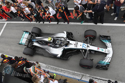 Valtteri Bottas, Mercedes-AMG F1 W09, arriva nel parco chiuso