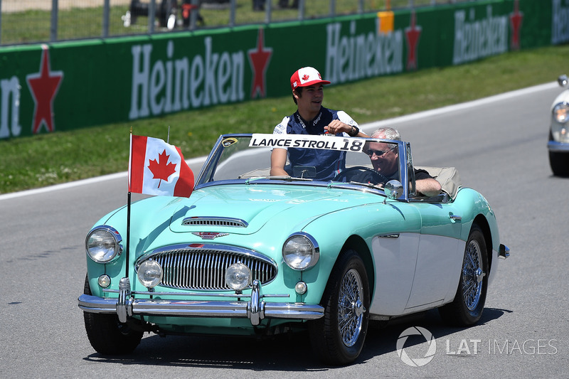 Lance Stroll, Williams on the drivers parade