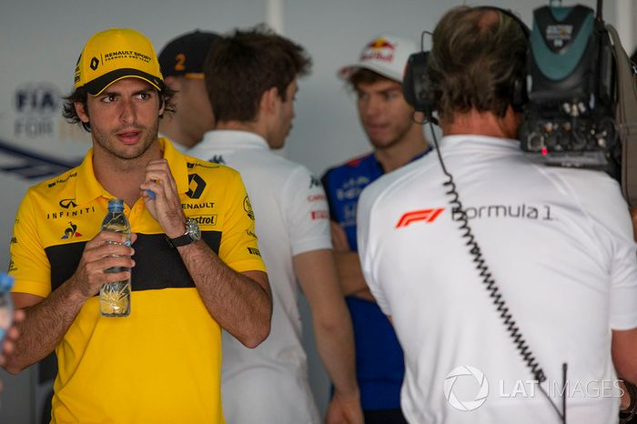 Carlos Sainz Jr., Renault Sport F1 Team en el desfile de pilotos