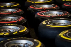Des pneus Pirelli