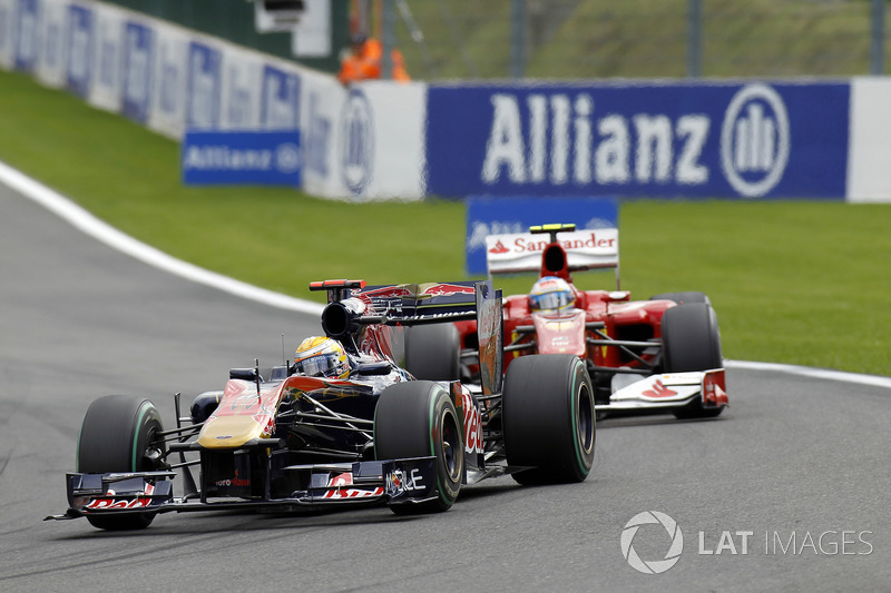 Sébastien Buemi, Toro Rosso STR5, voor Fernando Alonso, Ferrari F10