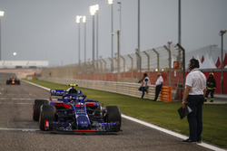 Pierre Gasly, Scuderia Toro Rosso STR13 on the grid