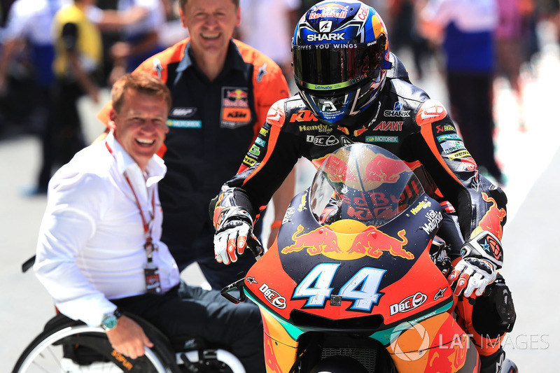 Il vincitore della gara Miguel Oliveira, Red Bull KTM Ajo Moto2