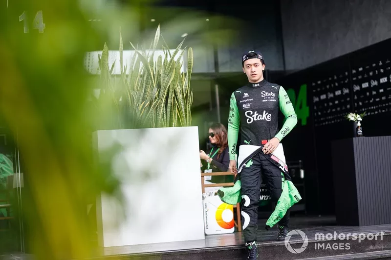 Zhou Guanyu, Stake F1 Team Kick Sauber, avant les essais libres 3