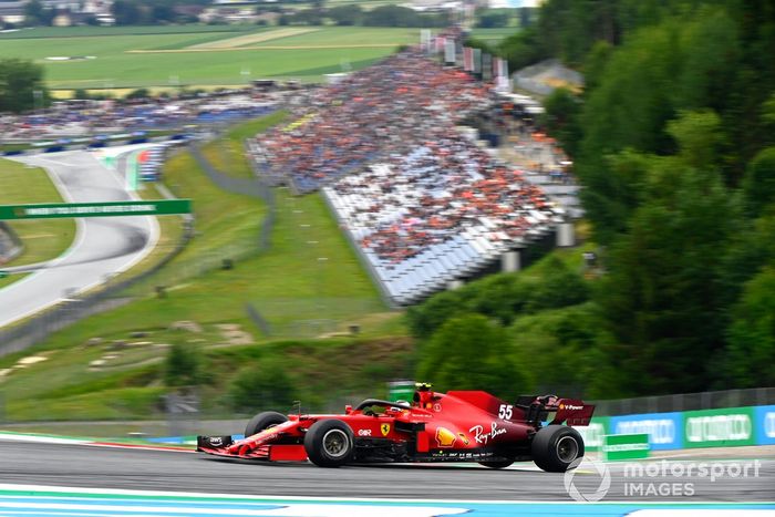 Carlos Sainz Jr., Ferrari SF21