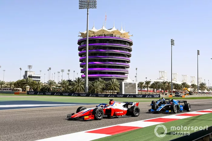 Robert Shwartzman, Prema Racing, Felipe Drugovich, Uni-Virtuosi y Guanyu Zhou, Uni-Virtuosi Racing 