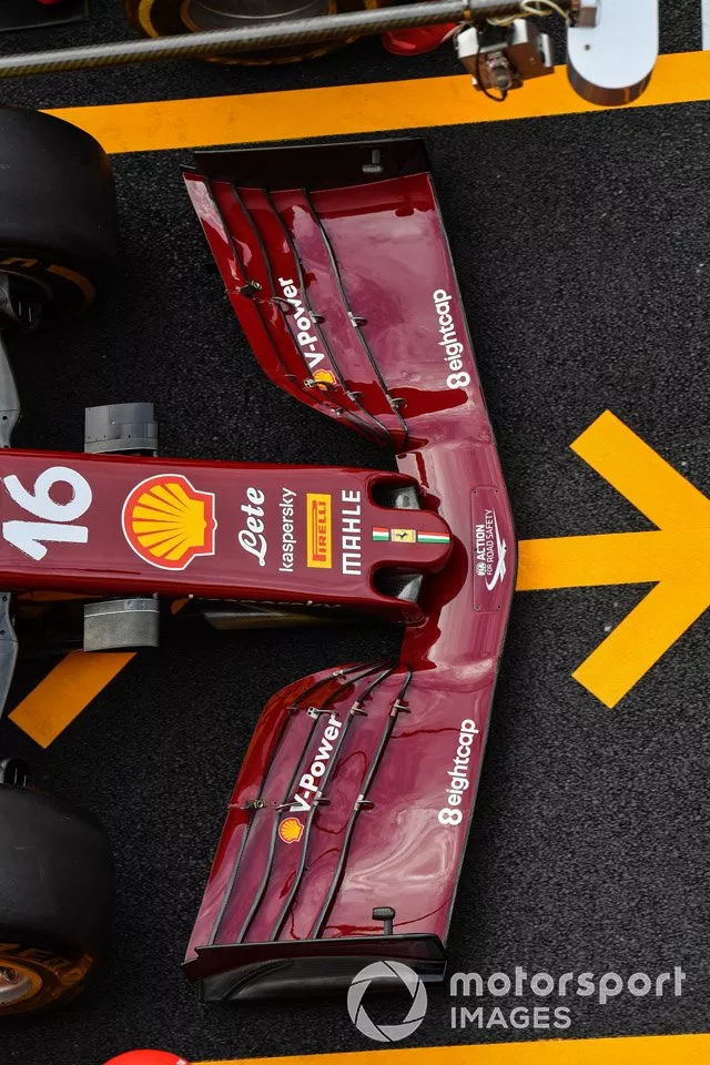 El alerón delantero del Ferrari SF1000 de Charles Leclerc 