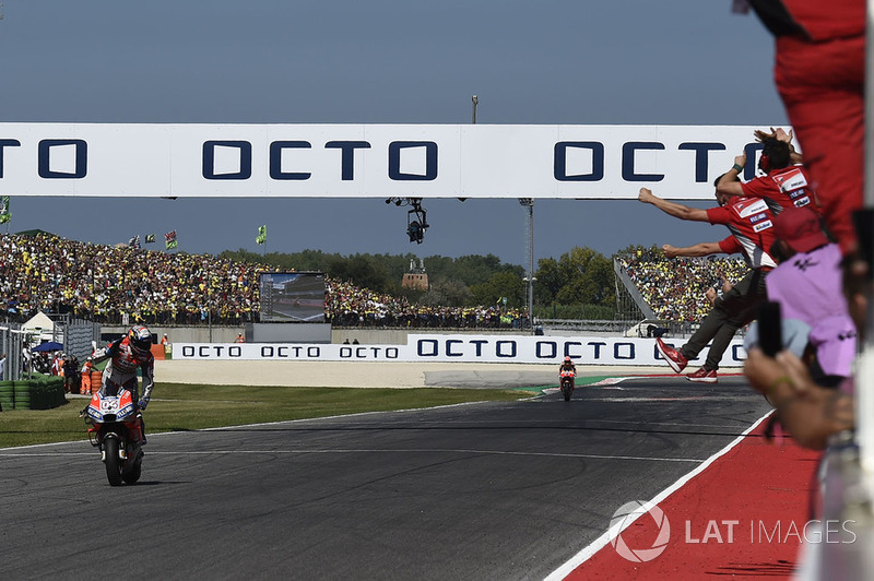 Ganador de la carrera Andrea Dovizioso, Ducati Team