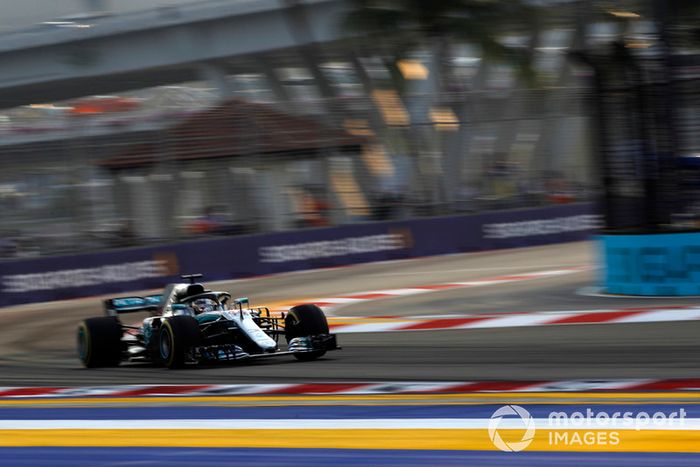 Lewis Hamilton, Mercedes-AMG F1 W09 