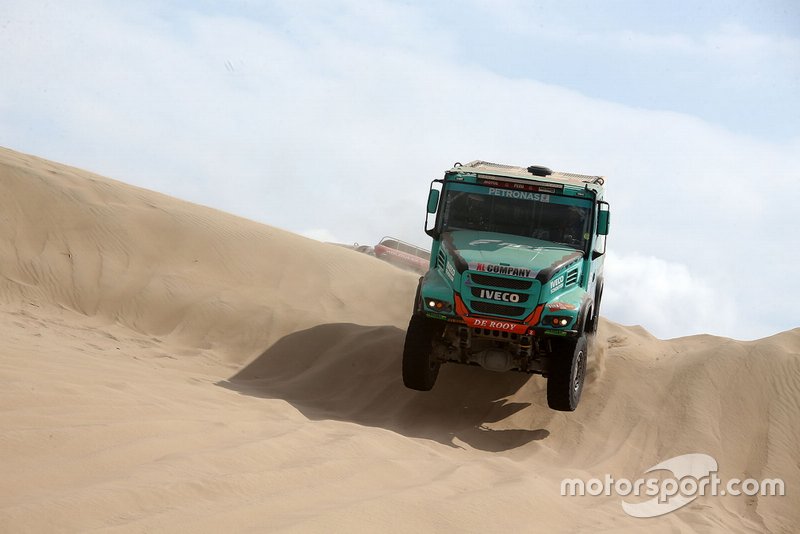 #513 Team De Rooy Iveco: Maurik van den Heuvel, Martijn van Rooij, Peter Kuijpers