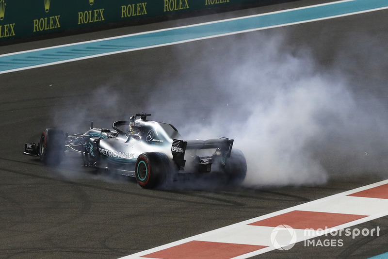 Le vainqueur Lewis Hamilton, Mercedes AMG F1 W09