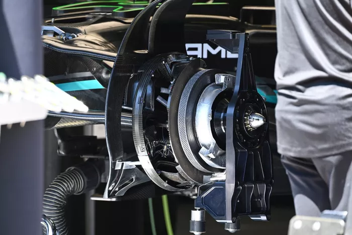 Mercedes W14 detalles técnicos