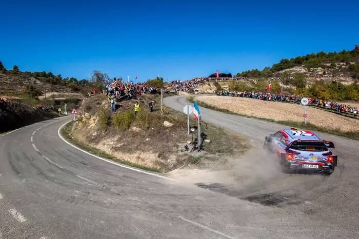 Thierry Neuville, Nicolas Gilsoul, Hyundai Motorsport Hyundai i20 Coupe WRC