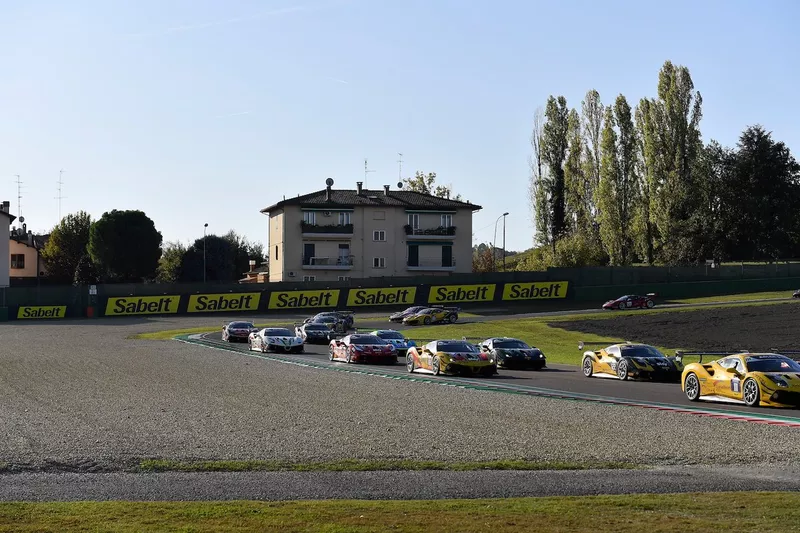La partenza della Finale  Coppa Shell AM