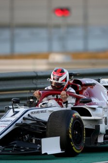 Kimi Raikkonen, Alfa Romeo Racing stops on track