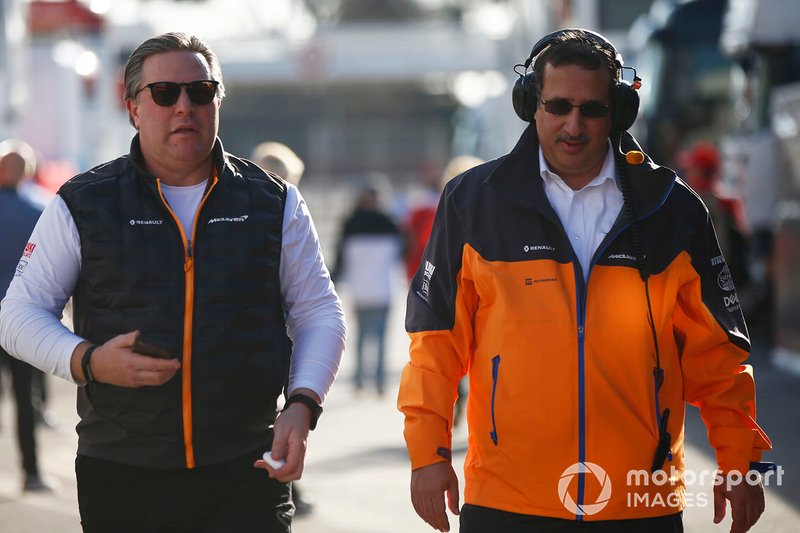 Zak Brown, McLaren Racing CEO e lo Sceicco Mohammed bin Essa Al Khalifa, CEO del Consiglio per lo Sviluppo Economico del Bahrain e azionista McLaren