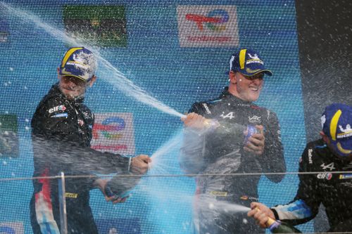 Podio: #36 Alpine Endurance Team Alpine A424: Nicolas Lapierre, Mick Schumacher, Matthieu Vaxiviere