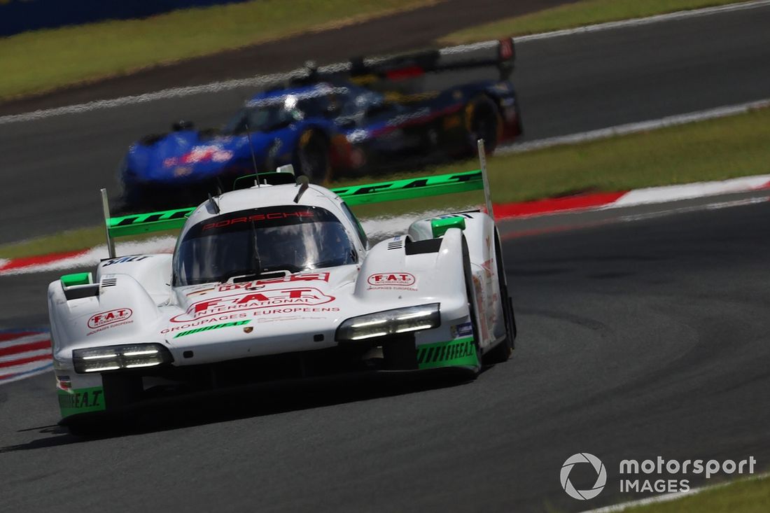 #99 Proton Competition Porsche 963: Harry Tincknell, Neel Jani, Julien Andlauer