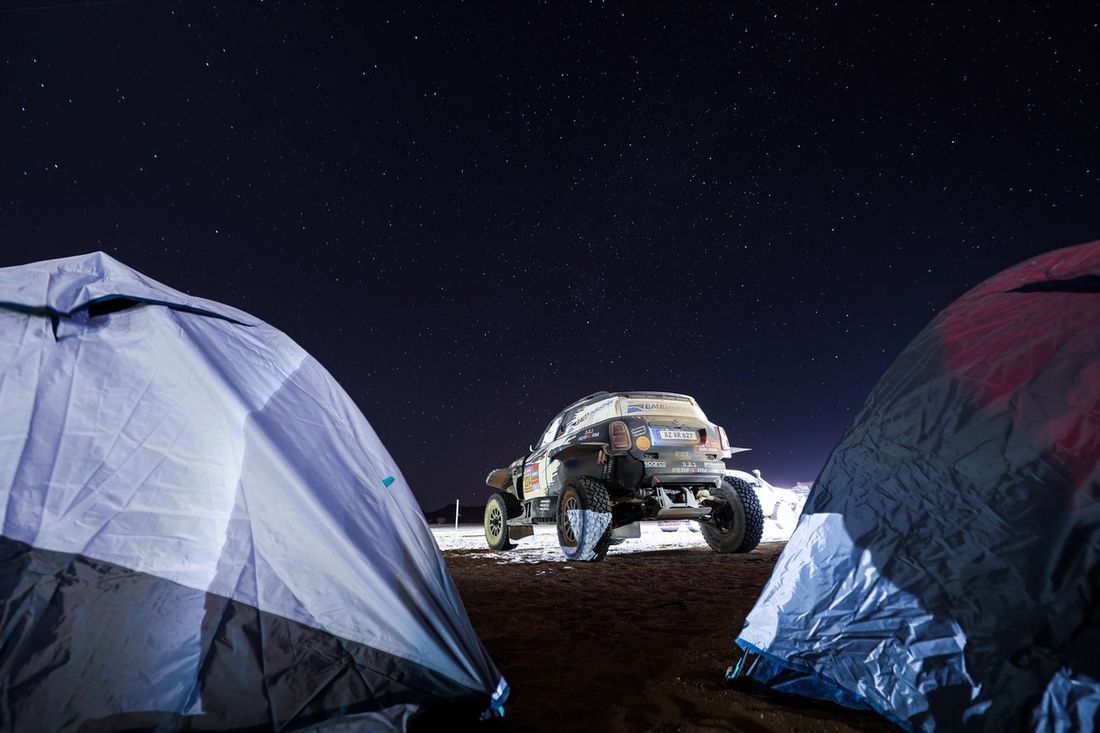 #224 X-Raid Mini JCW Team Mini: Lionel Baud, Lucie Baud