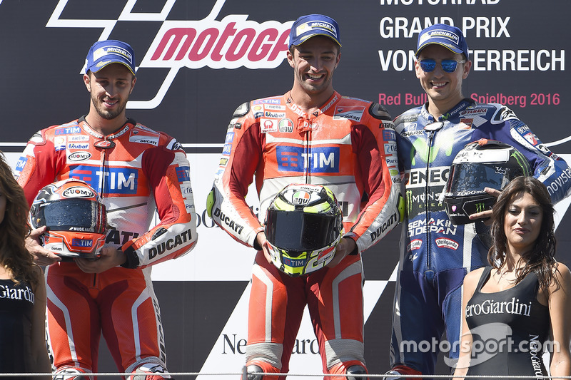 Andrea Iannone, Ducati Team, Andrea Dovizioso, Ducati Team, Jorge Lorenzo, Yamaha Factory Racing