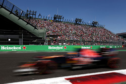 Carlos Sainz Jr, Scuderia Toro Rosso STR11