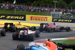 Carlos Sainz Jr., Scuderia Toro Rosso STR11