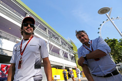 Фернандо Алонсо, McLaren Honda, Карлос Сайнс