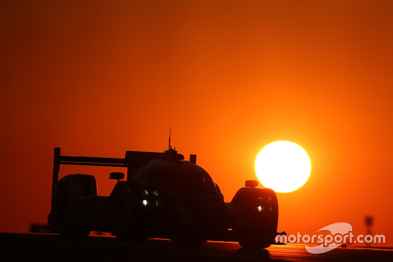 #1 Porsche Team Porsche 919 Hybrid: Timo Bernhard, Mark Webber, Brendon Hartley