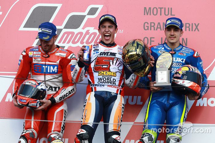 Podio: Marc Marquez ganador de la carrera, Repsol Honda Team, Andrea Dovizioso segundo clasificado, Ducati Team, Maverick Viñales tercer clasificado, Team Suzuki Ecstar MotoGP
