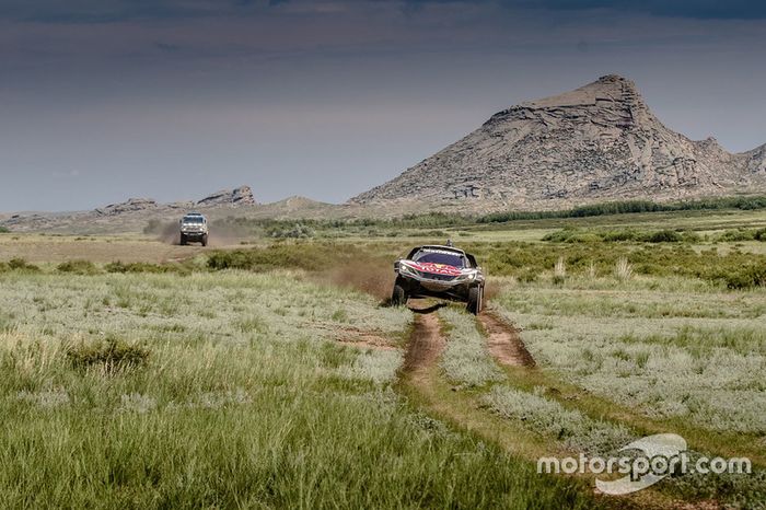 #104 Peugeot Sport Peugeot 3008 DKR: Sébastien Loeb, Daniel Elena