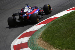 Даниил Квят, Scuderia Toro Rosso STR12