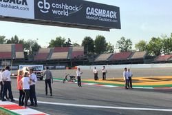 Chicane Barcelona, Carmelo Ezpeleta CEO de Dorna y Takeo Yokoyama, Director Técnico Honda