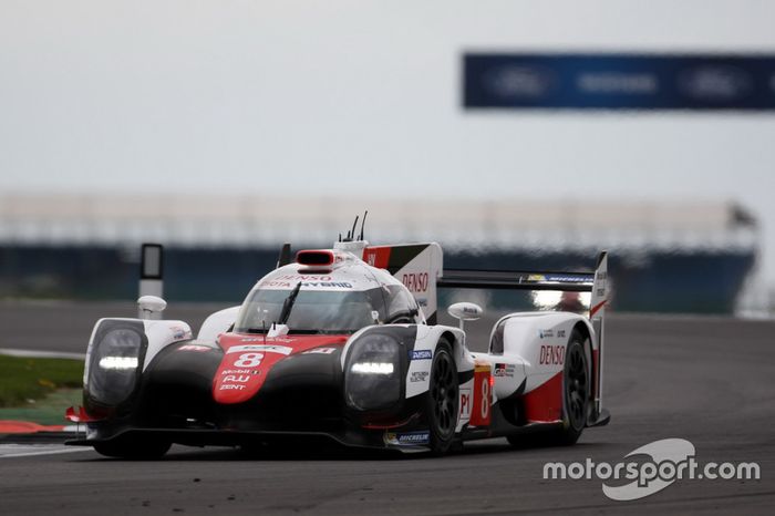 #8 Toyota Gazoo Racing Toyota TS050 Hybrid: Anthony Davidson, Sébastien Buemi, Kazuki Nakajima