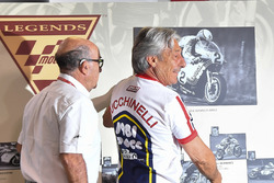 Marco Lucchinelli et Carmelo Ezpeleta, PDG de Dorna Sports