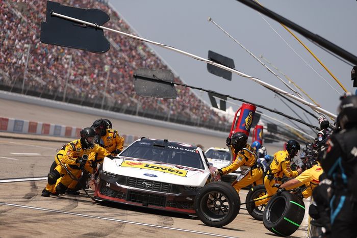 Todd Gilliland, Front Row Motorsports Ford