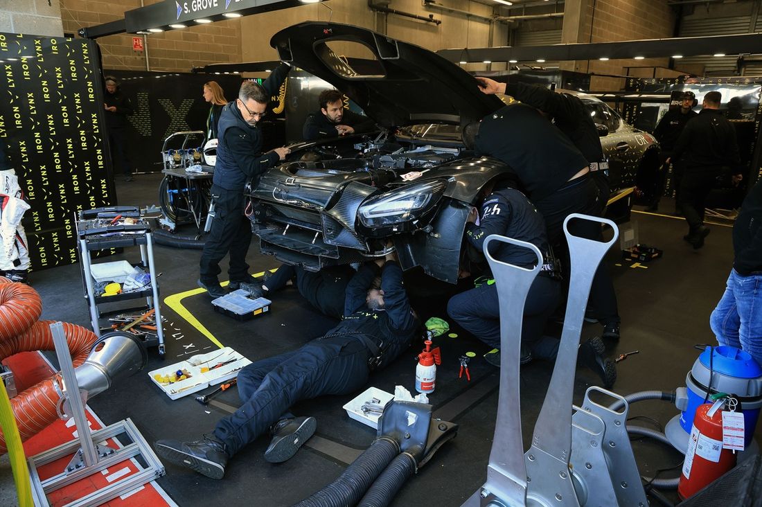 #60 Iron Lynx Mercedes-AMG LMGT3: Stephen Grove, Brenton Grove, Matteo Cairoli