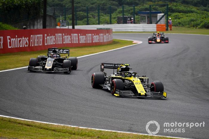 Nico Hulkenberg, Renault F1 Team R.S. 19, Romain Grosjean, Haas F1 Team VF-19, y  Alex Albon, Red Bull RB15