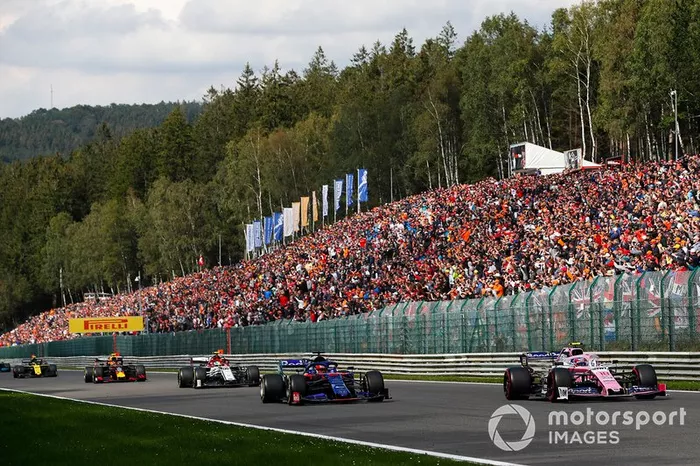 Lance Stroll, Racing Point RP19, leads Daniil Kvyat, Toro Rosso STR14 and Antonio Giovinazzi, Alfa Romeo Racing C38 