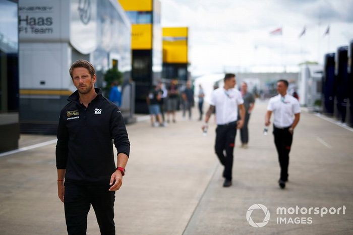 Romain Grosjean, Haas F1 en el paddock 