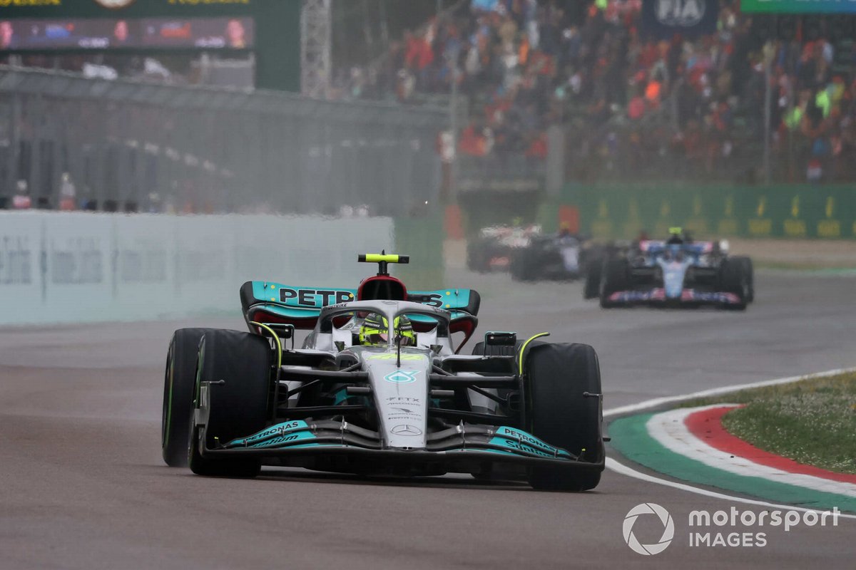 "Hamilton'ın sezon sonuna kadar devam edip edemeyeceğinden şüpheliyim" 1 Formula 1 Haberleri - F1 Puan Durumu Lewis Hamilton, Mercedes W13